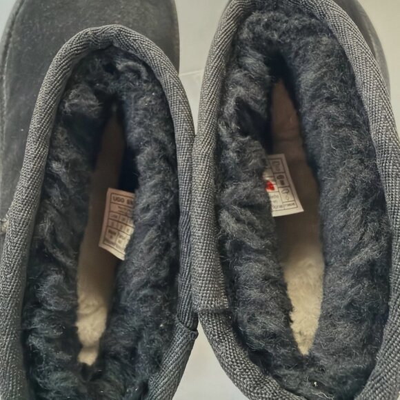 UGG Classic Ultra Mini Platform Boots Black Suede Winter Booties Women Size 5 - Picture 10 of 12